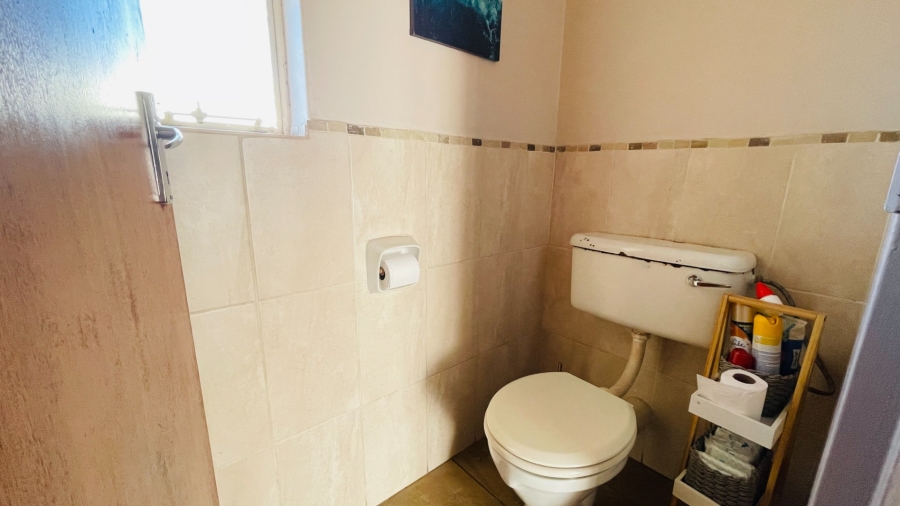 2 Bedroom Property for Sale in Potchefstroom South North West